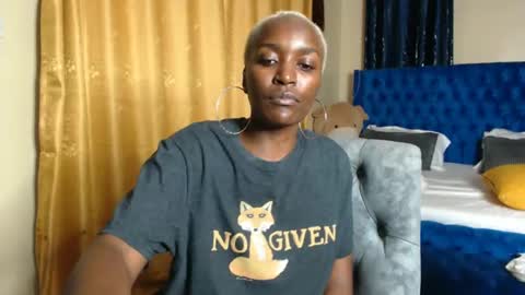 Snapshot of prettyquee chatting on 15, 1, 2025 sasha online show from 15, 1, 2025