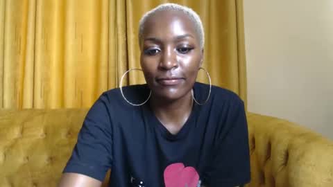 Snapshot of prettyquee chatting on 21, 1, 2025 sasha online show from 21, 1, 2025