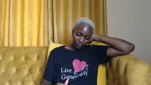 Snapshot of prettyquee chatting on 21, 1, 2025 sasha online show from 21, 1, 2025