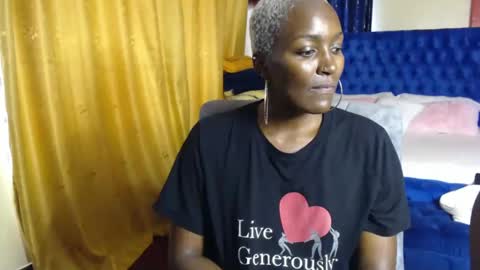 Snapshot of prettyquee chatting on 20, 2, 2025 sasha online show from 20, 2, 2025