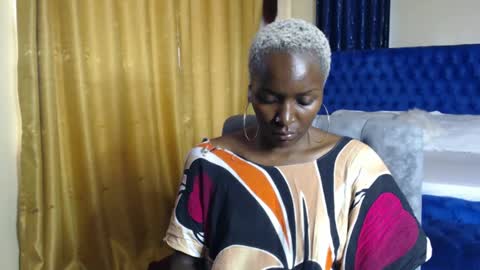 Snapshot of prettyquee chatting on 22, 2, 2025 sasha online show from 22, 2, 2025