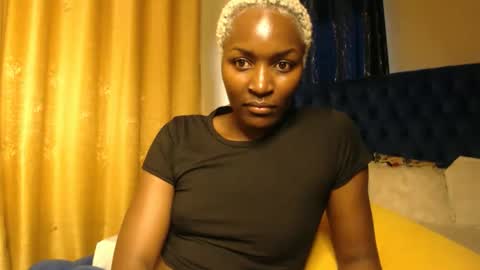 Snapshot of prettyquee chatting on 24, 9, 2025 sasha online show from 24, 9, 2025