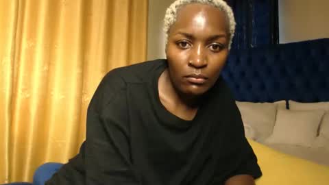 Snapshot of prettyquee chatting on 8, 10, 2025 sasha online show from 8, 10, 2025