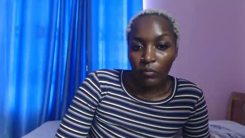 Snapshot of prettyquee chatting on 23, 10, 2025 sasha online show from 23, 10, 2025