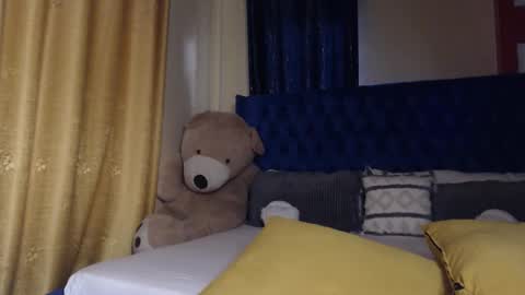 Snapshot of prettyquee chatting on 30, 10, 2025 sasha online show from 30, 10, 2025