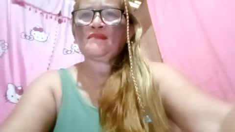 Snapshot of prettyrose01 chatting on 7, 8, 2026 prettyrose01 online show from 7, 8, 2026