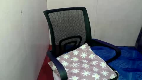 Snapshot of prettyslutbabe chatting on 22, 12, 2024 prettyslutbabe online show from 22, 12, 2024