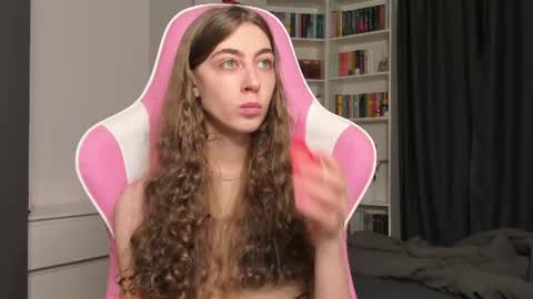 Sophie  next stream will be at Monday  i will wait you guys  online show from 5, 7, 2026