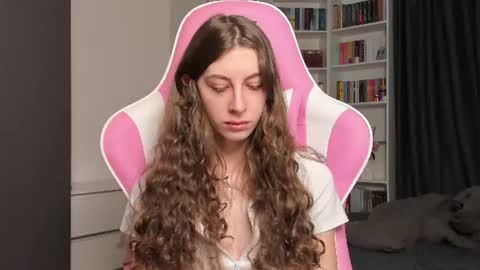 Sophie  next stream will be at Monday  i will wait you guys  online show from 6, 7, 2026