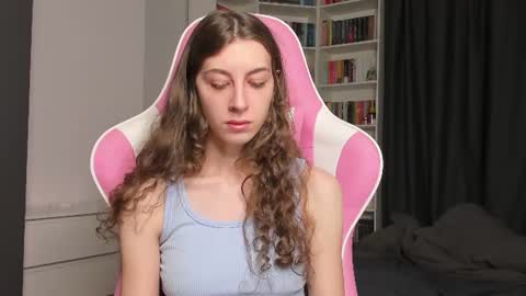 Sophie  next stream will be at Monday  i will wait you guys  online show from 14, 7, 2026