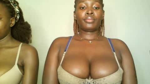 Snapshot of prettyvishy chatting on 22, 7, 2026 prettyvishy online show from 22, 7, 2026