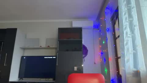 prettyyy_angel online show from 23, 12, 2025