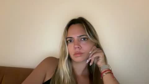 prettyyykittyyy22 online show from 18, 11, 2025