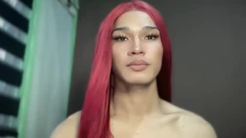 Snapshot of pricelessbeautyxxx chatting on 17, 12, 2025 TINA online show from 17, 12, 2025