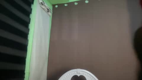 Snapshot of pricelessbeautyxxx chatting on 22, 12, 2025 TINA online show from 22, 12, 2025