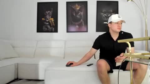 Snapshot of prince_2026 chatting on 18, 11, 2025 prince_2026 online show from 18, 11, 2025