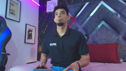 prince_arthur77 online show from 9, 7, 2026