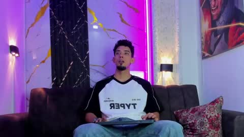 prince_arthur77 online show from 12, 7, 2026