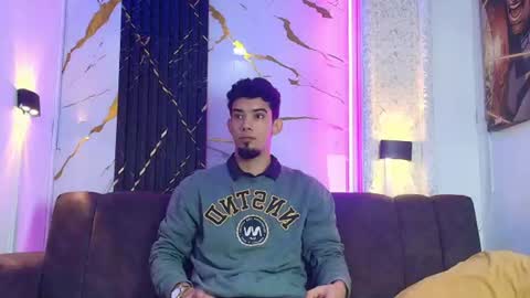 prince_arthur77 online show from 23, 7, 2026