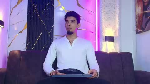 prince_arthur77 online show from 24, 7, 2026
