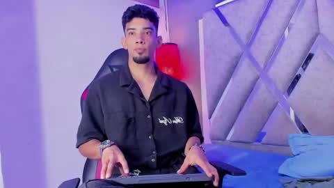 prince_arthur77 online show from 7, 8, 2026