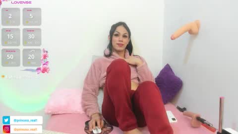 princess_0302 online show from 28, 10, 2025