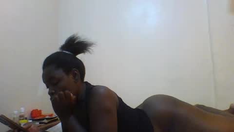 Snapshot of princess_cutie chatting on 25, 6, 2026 princess online show from 25, 6, 2026