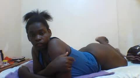 Snapshot of princess_cutie chatting on 27, 6, 2026 princess online show from 27, 6, 2026