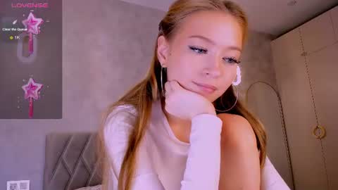 Snapshot of princess_nier chatting on 21, 7, 2026 Princess Diana online show from 21, 7, 2026