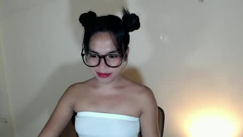 Snapshot of princess_yurie chatting on 2, 3, 2025 Yurie online show from 2, 3, 2025