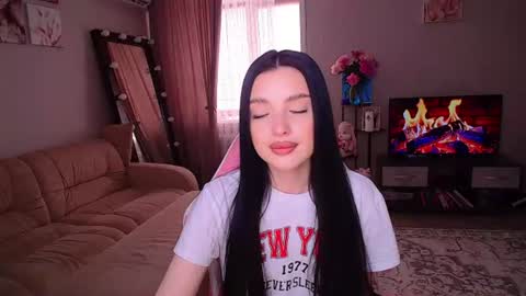 princessamira1 online show from 22, 6, 2026