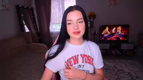 princessamira1 online show from 17, 7, 2026