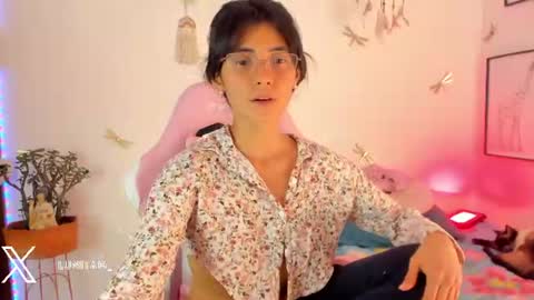 princessluna_14 online show from 10, 7, 2026