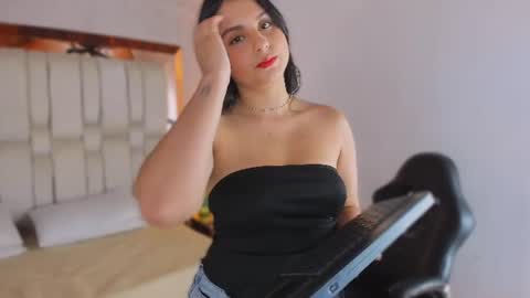 Snapshot of princessluu chatting on 16, 7, 2026 Lu online show from 16, 7, 2026