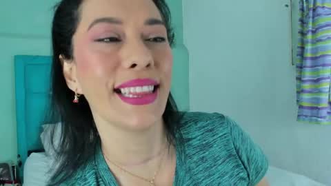 Snapshot of priscilasmiith25 chatting on 15, 5, 2026 PriscilaSmiith online show from 15, 5, 2026
