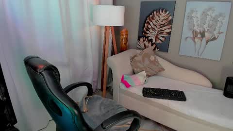 Priya Rose online show from 25, 7, 2026
