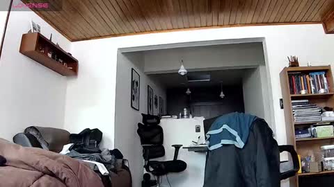 Probardetodo independent model online show from 5, 10, 2025