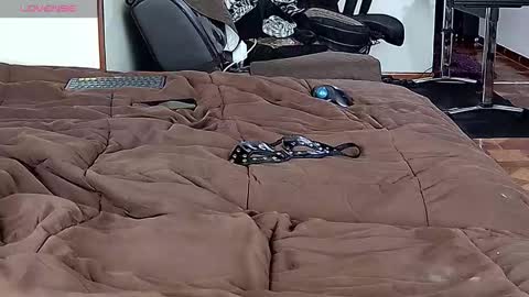 Probardetodo independent model online show from 27, 11, 2025