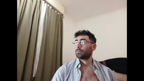 Snapshot of prof_sq36 chatting on 6, 8, 2026 Martin online show from 6, 8, 2026