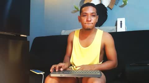 Snapshot of prometo23cm chatting on 15, 6, 2026 Grande y Gruesa online show from 15, 6, 2026