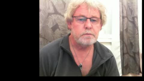 Snapshot of ptitrouquin chatting on 19, 11, 2025 ptitrouquin online show from 19, 11, 2025