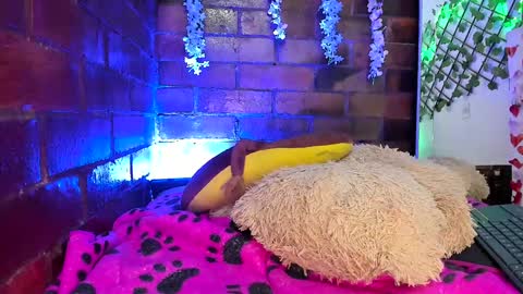 Snapshot of pucaa_ chatting on 17, 1, 2025 Emma Rico   model indep online show from 17, 1, 2025