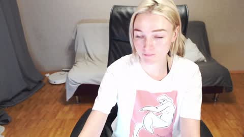 Snapshot of puma_ma chatting on 14, 12, 2024 Polly online show from 14, 12, 2024