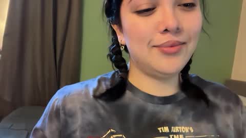 Pumpkin bunny online show from 8, 9, 2025