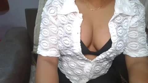 Snapshot of puneripiya chatting on 10, 2, 2025 sania 141414 online show from 10, 2, 2025