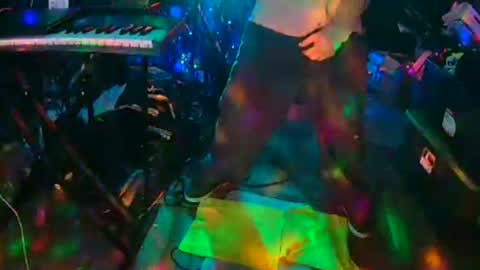 punkrunr083 online show from 2, 3, 2026