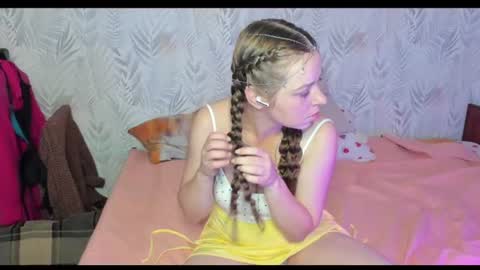 Polly online show from 5, 8, 2026