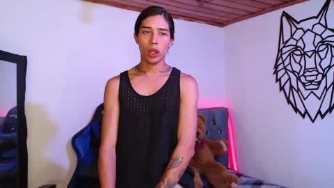 Snapshot of pupi_wolf chatting on 7, 3, 2025 Cris online show from 7, 3, 2025