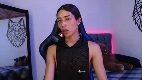 Snapshot of pupi_wolf chatting on 10, 3, 2025 Cris online show from 10, 3, 2025