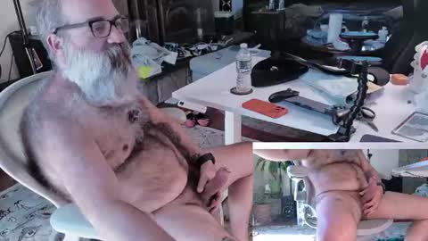 Snapshot of pupnpapa chatting on 24, 6, 2026 Pup And Papa bear online show from 24, 6, 2026